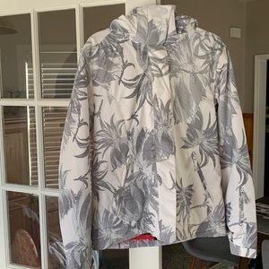 Roxy ski jacket. Nearly new. Size L.